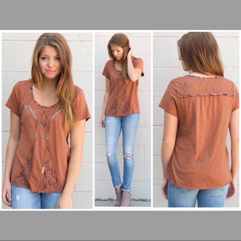 💢 GIMMICKS EMBELLISHED TOP